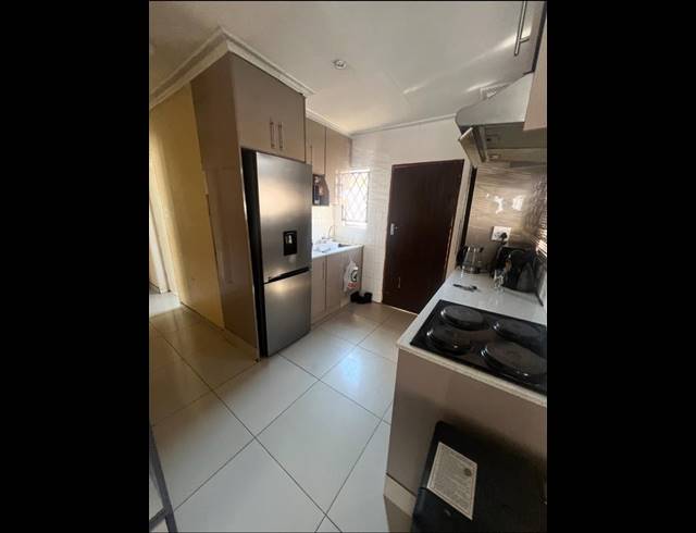 3 BEDROOM TOWNHOUSE FOR SALE IN CLAYVILLE